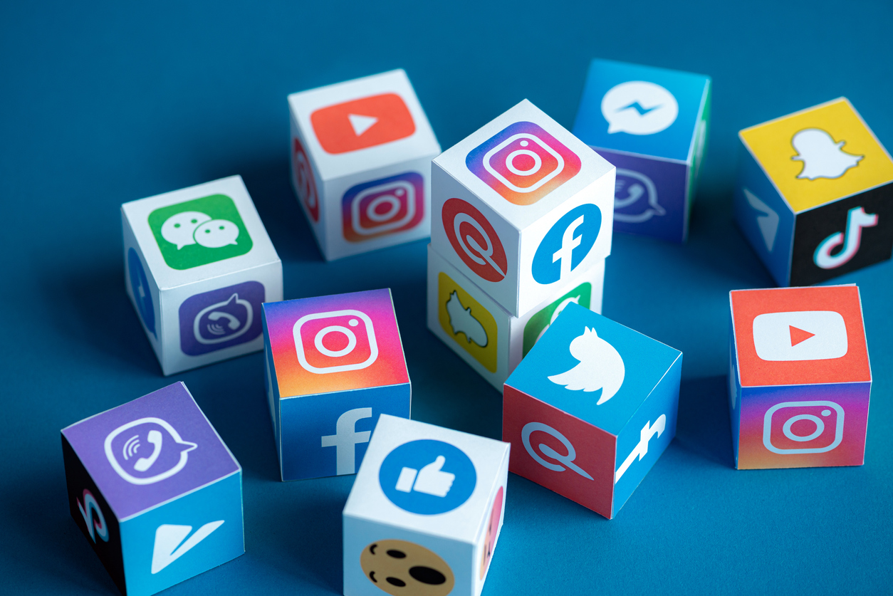 logo's van verschillende soorten sociale media